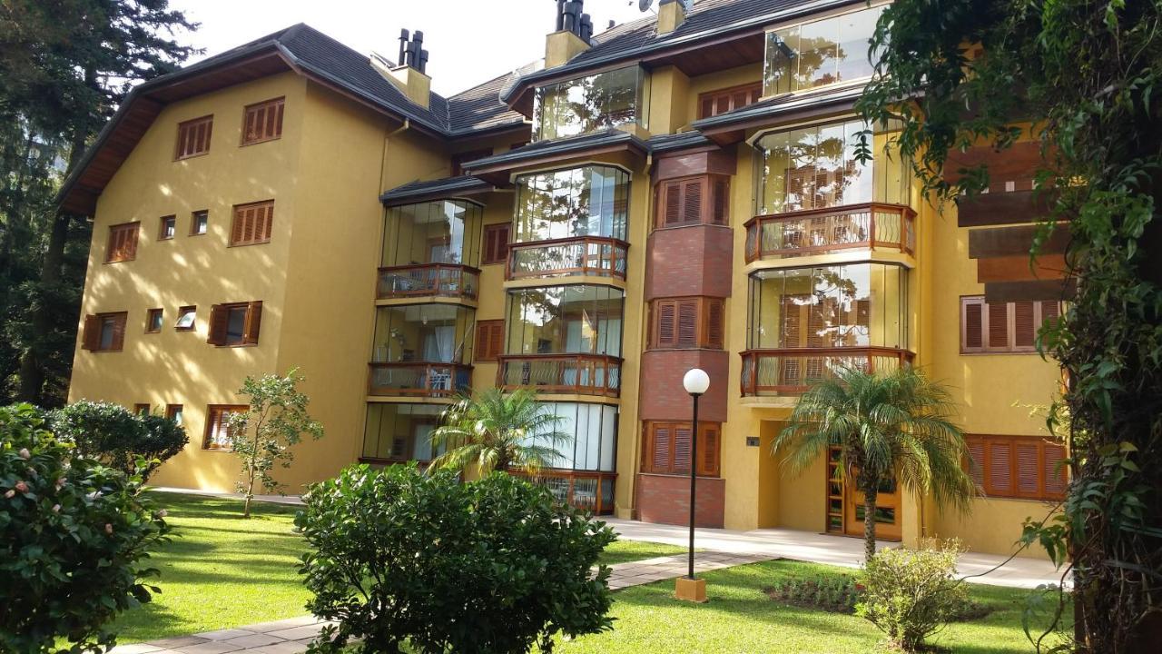 Apartamento novo no Condomínio Vista do Quilombo a 50 metros do Hard Rock Café Gramado Esterno foto