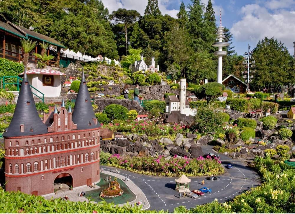 Apartamento novo no Condomínio Vista do Quilombo a 50 metros do Hard Rock Café Gramado Esterno foto